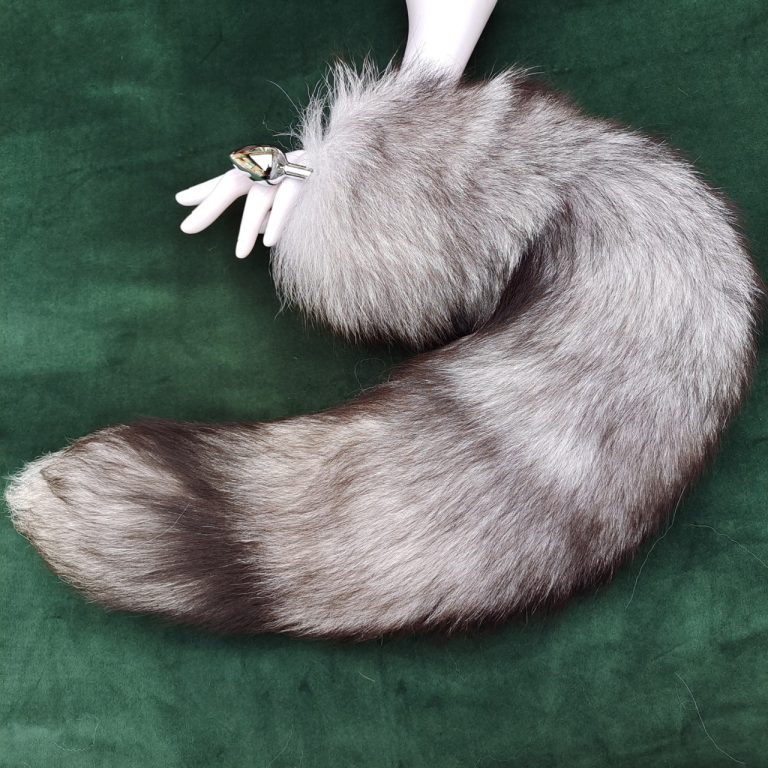 Silver gradient temptation fox tail butt plug tail (70cm) - Image 4