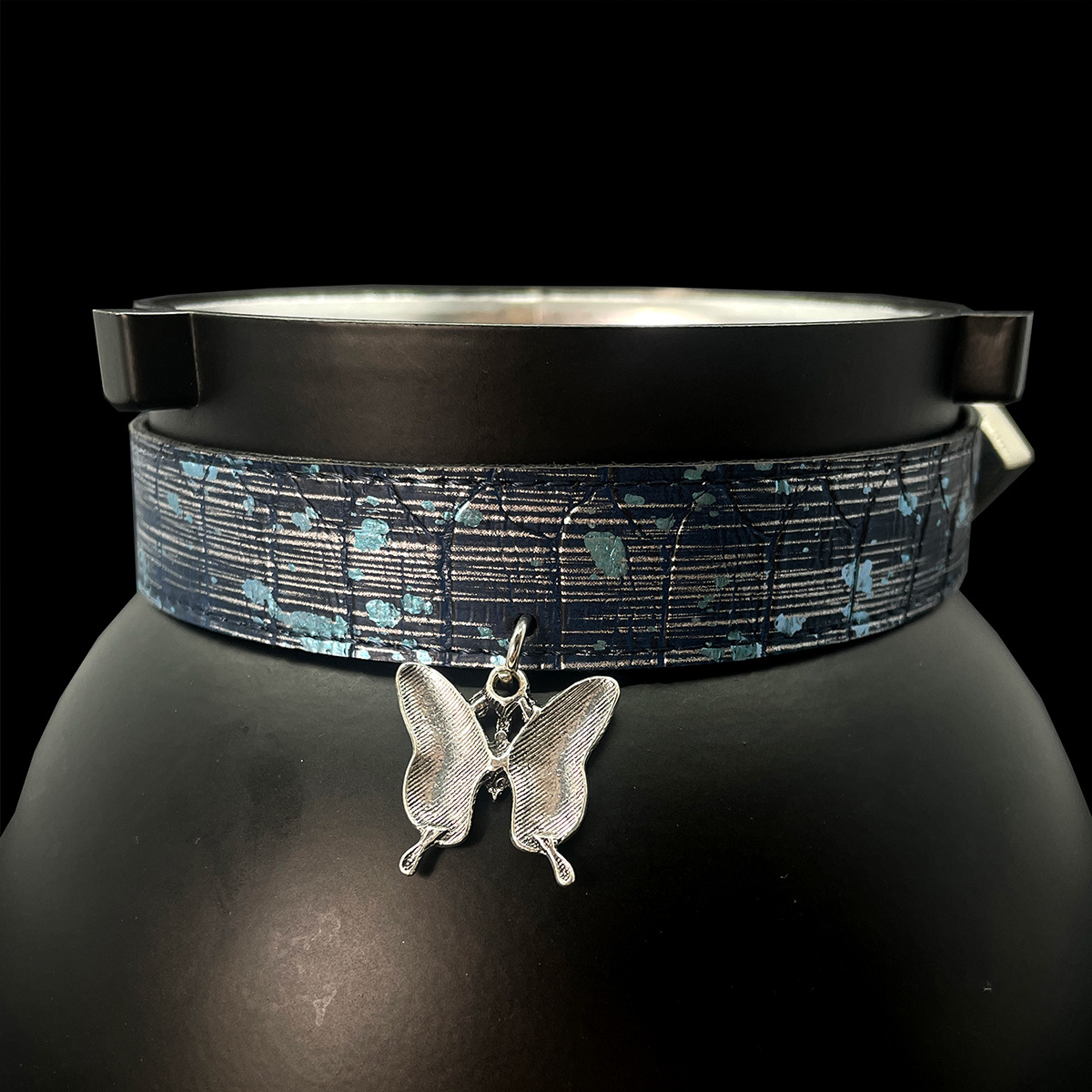 Punk Butterfly Collar - Original Niche Design Fun Collar for Cats & Small Dogs - Image 4