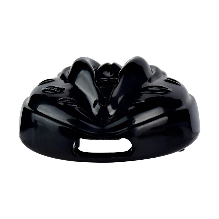 TS transvestite uses imitation female genital chastity lock - Image 18