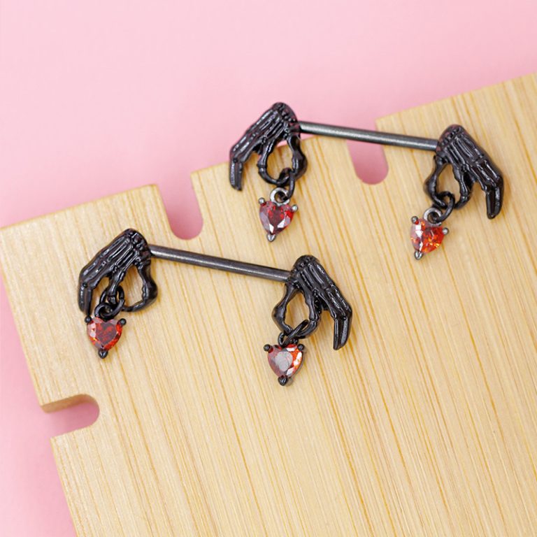 Skull hand-grabbed pierced nipple ring jewelry
