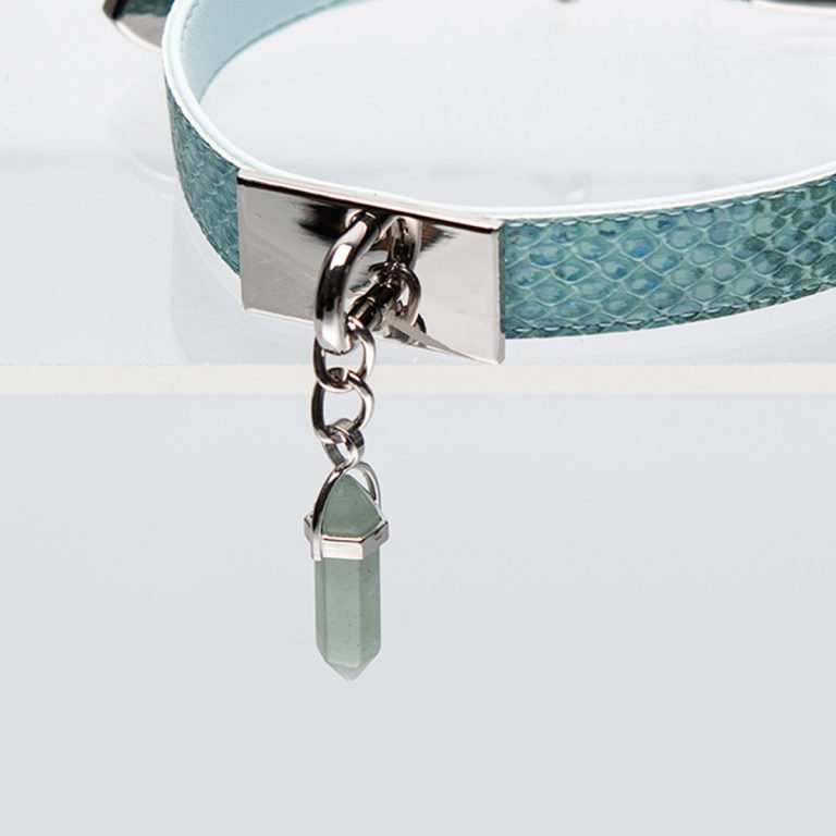 Aquamarine crystal accessories snakeskin choker (without leash)