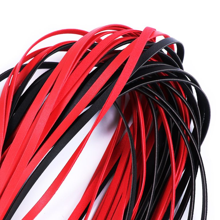 Foreign trade supply adult supplies PU loose whip iron ring props mixed black and red leather whip sex toys manufacturers - Image 5