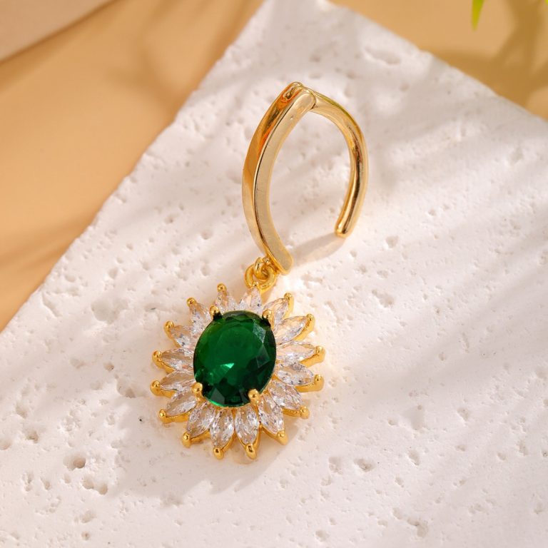 New summer emerald copper inlaid zircon pendant belly button jewelry niche design factory wholesale - Image 4