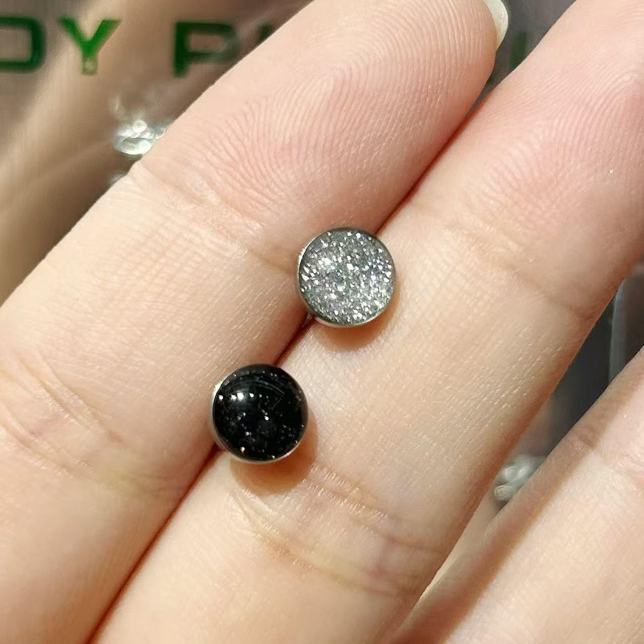 Flash film drop oil tongue nail external thread starry sky stainless steel tongue decoration - Image 4