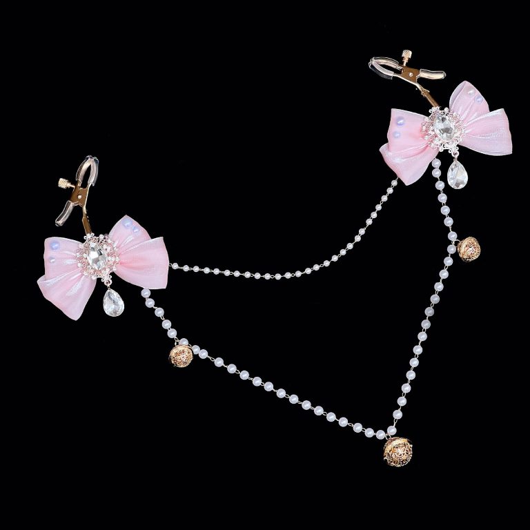 Smsex toys cow leather collar traction training fox tail butt plug pink satin bow nipple clamp chest necklace - Image 4