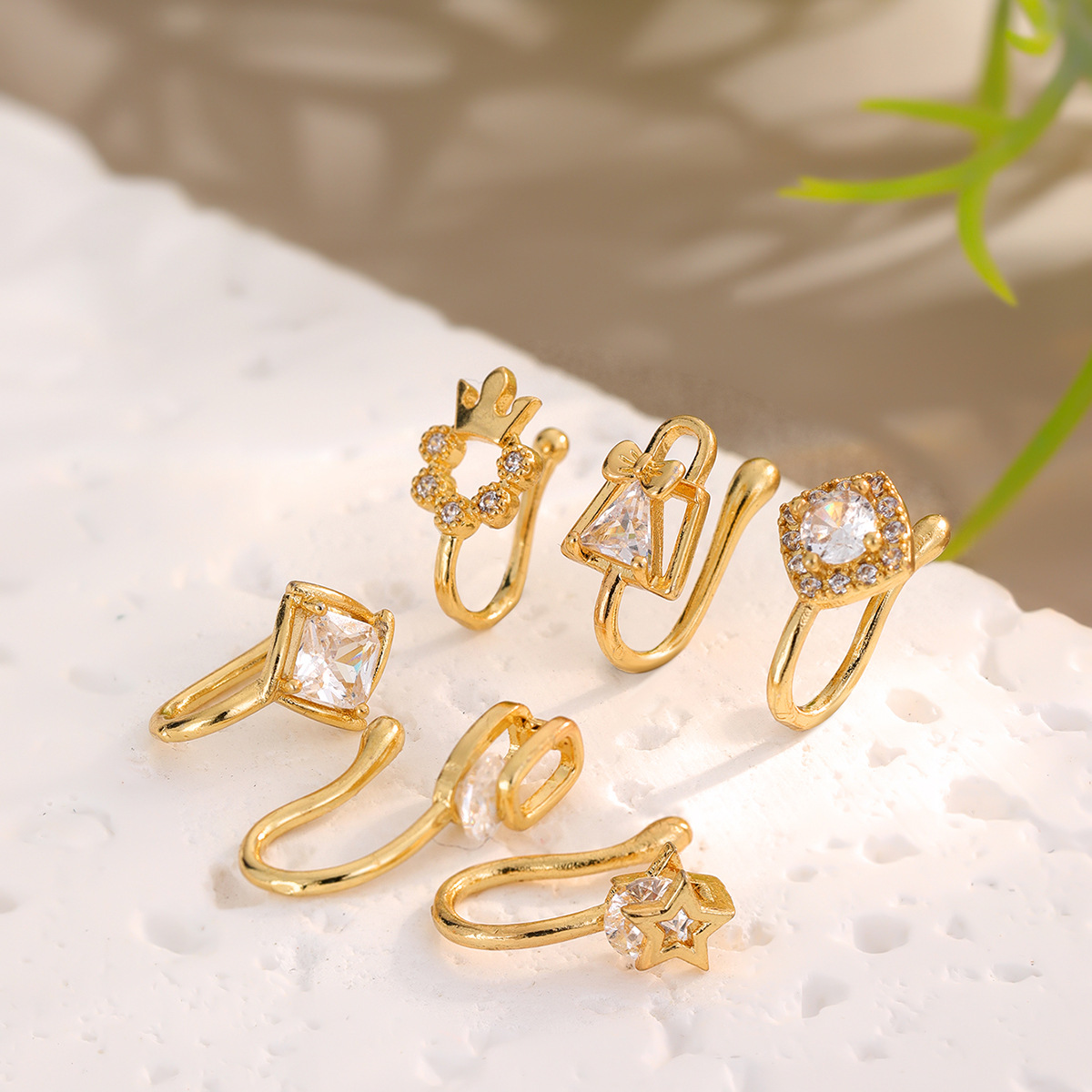 Simple Fashion Crown Shape Copper Inlay Zircon U-shaped Nose Clip Non-perforated Nose Ring Women Charm Party Jewelry