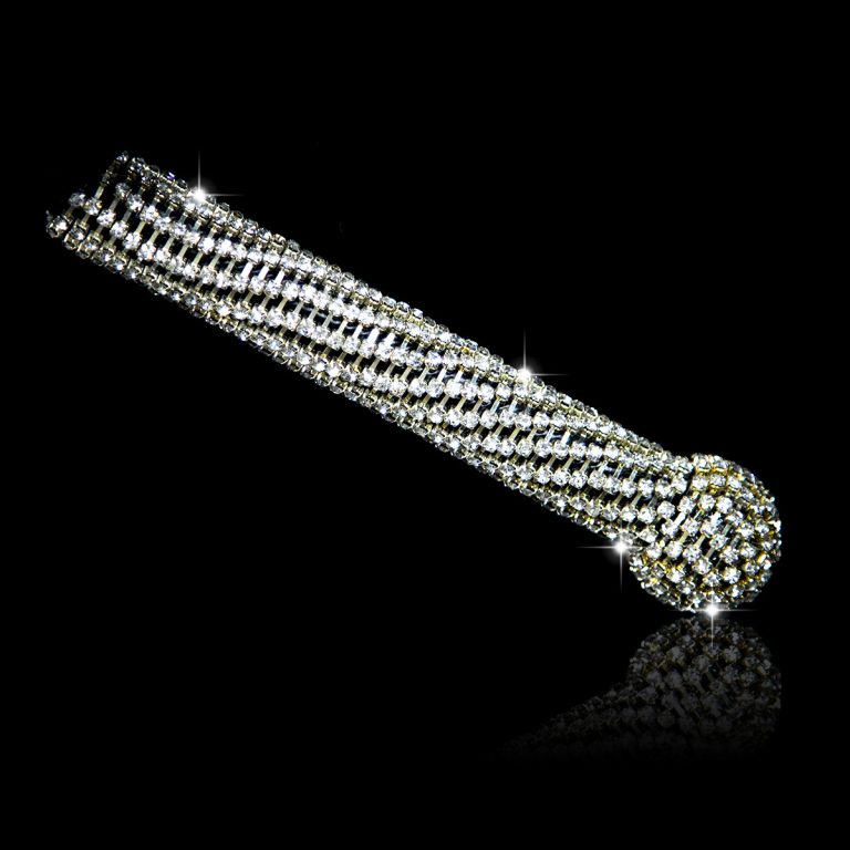 Adult Sex Products Brilliant Diamond Gem Handle Whip Women's SM Flirting Alternative Fun Leather Whip - Image 3