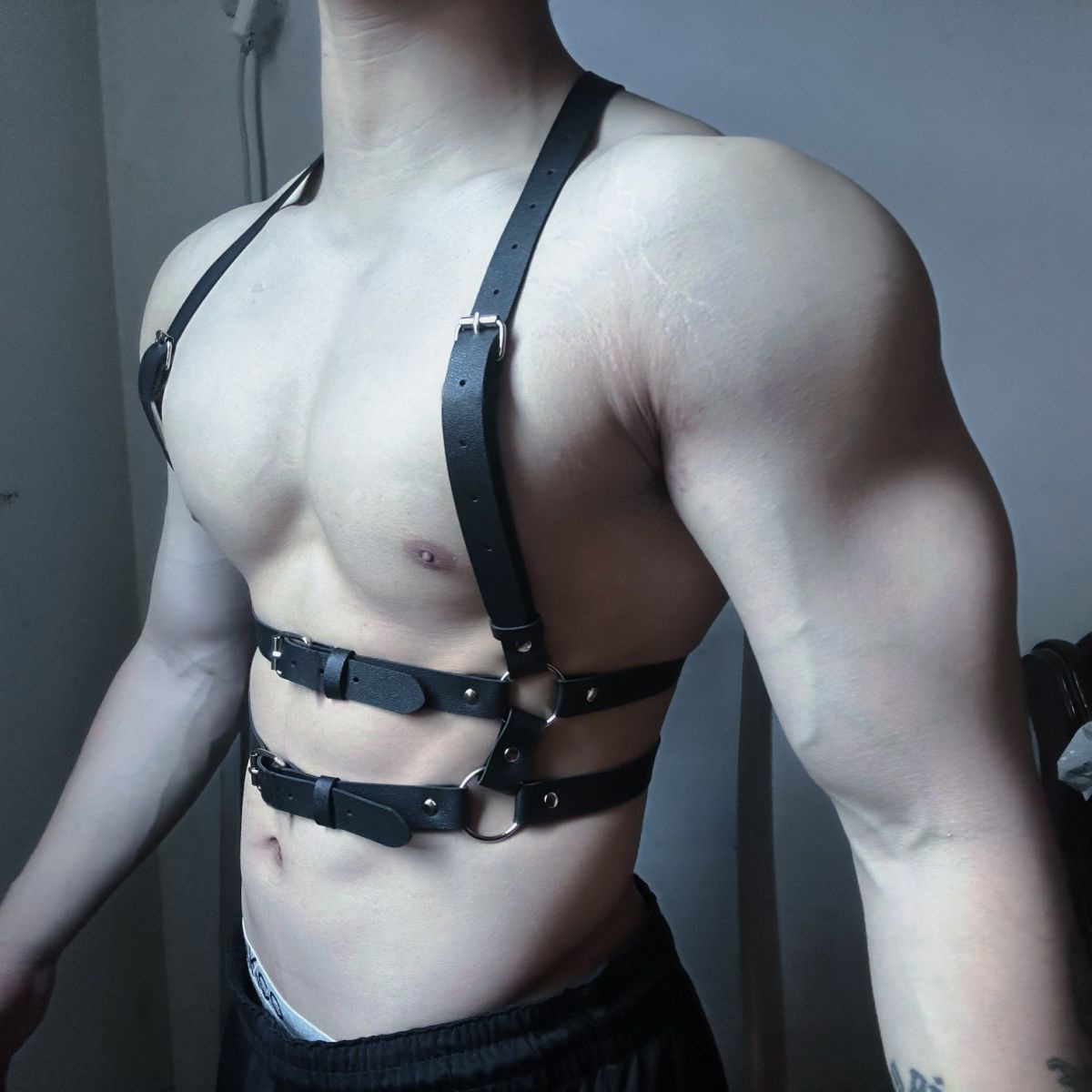 European and American Men's Strap T-shirt Shirt All-match Strap Leather Chest Strap Punk leather harness - Image 2