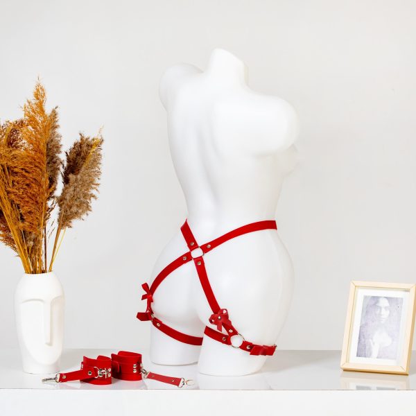 Smsexy flirting sex props women wear hip cuff leather one-piece pants binding handcuffs belt - Image 2