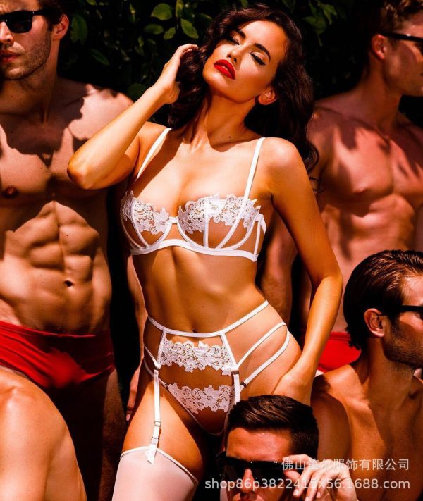 European and American  New Summer Women's Sexy Lace Heavy Industry Water-soluble Lace Hollow-out Perspective Sexy Underwear Set - Image 4