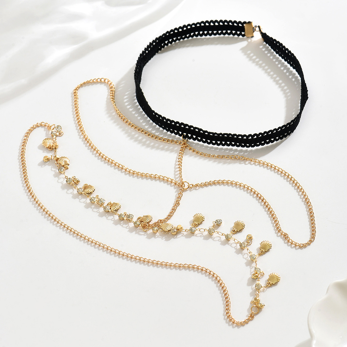 Rhinestone Shell Thigh Chain: Beach Body Jewelry - Image 3