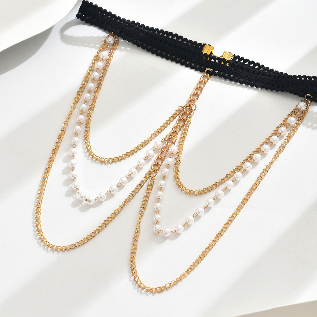 Pearl Thigh Chain: Elegant Body Jewelry for Women - Image 3