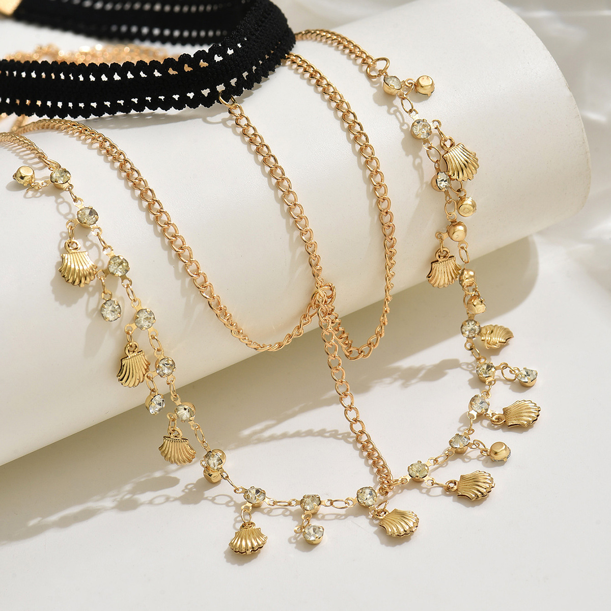 Rhinestone Shell Thigh Chain: Beach Body Jewelry - Image 4