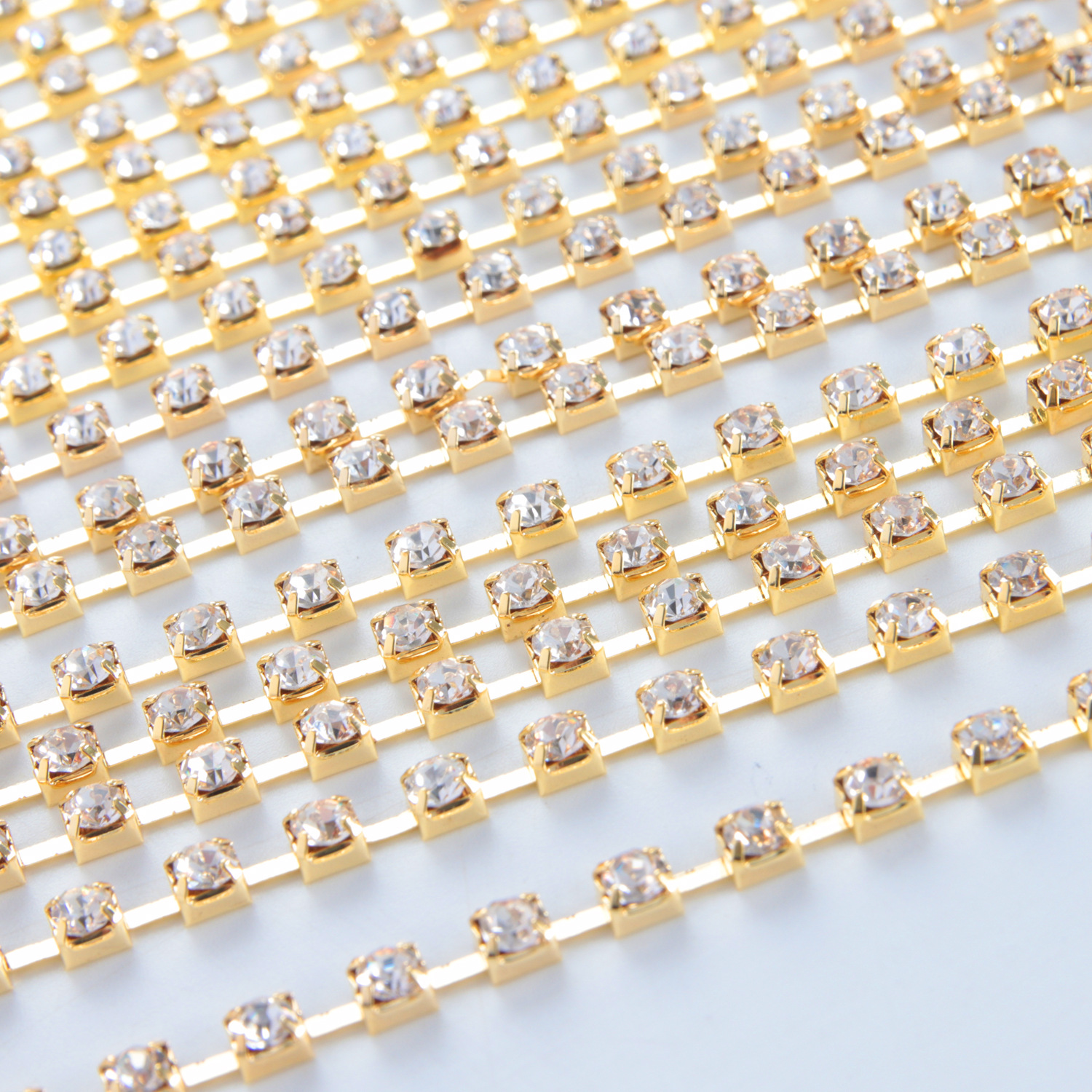 Rhinestone Body Chain: Sexy Tassel Chest Jewelry for Nightclub - Image 4