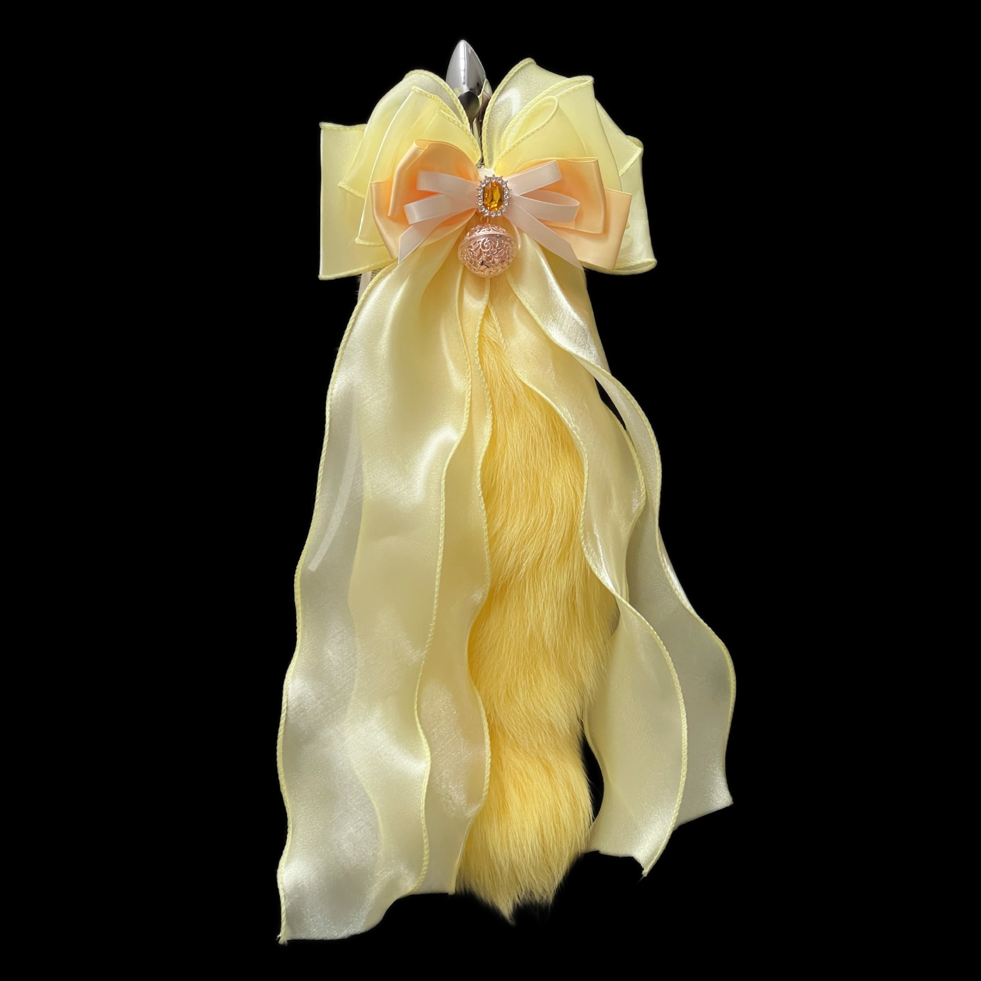 Caramel Fox Tail 40cm Anal Plug with Oversized Bow & Palace Bell - Image 3