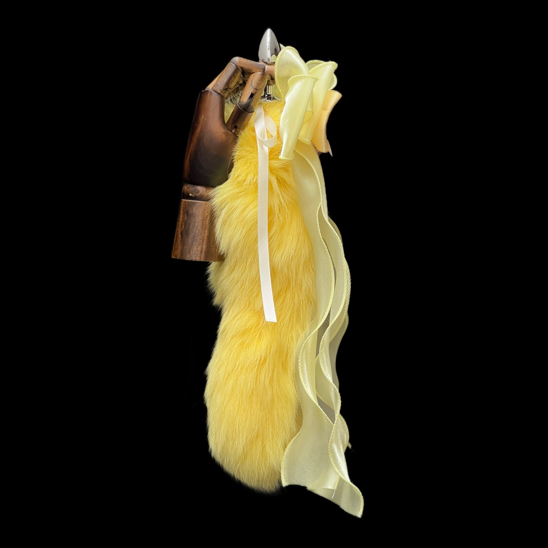 Caramel Fox Tail 40cm Anal Plug with Oversized Bow & Palace Bell - Image 4