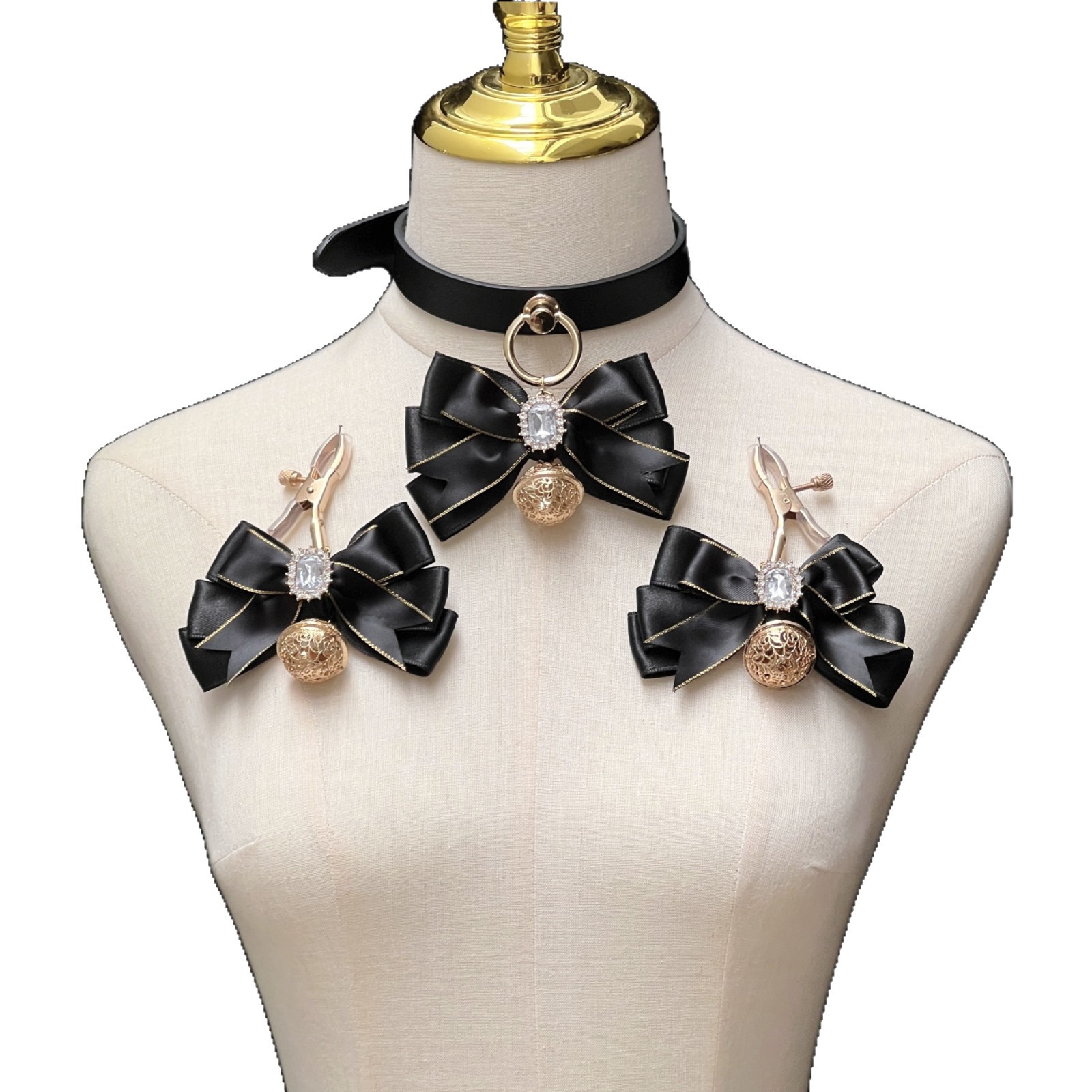 Black Gold Fox Fur Tail Collar with Bell & Anal Plug - Sexy Nightwear Accessory - Image 5