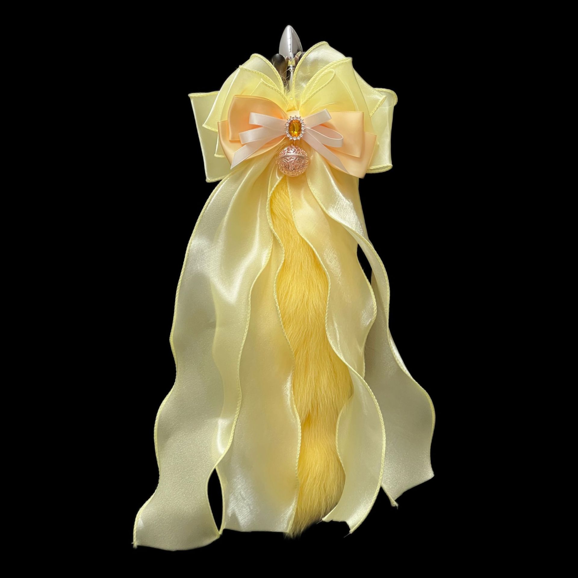 Caramel Fox Tail 40cm Anal Plug with Oversized Bow & Palace Bell - Image 2