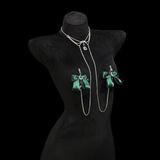 Emerald Bow Nipple Chain with Gemstone Coronation Detail